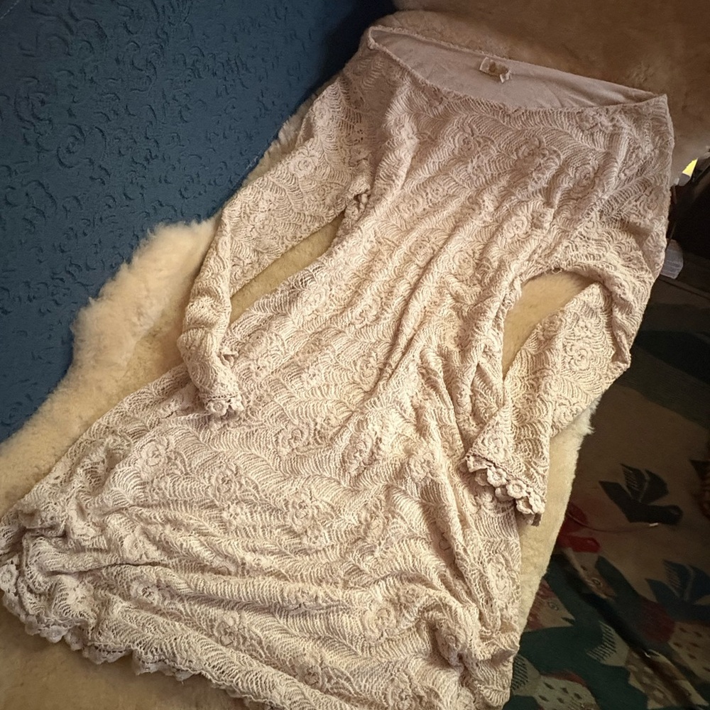 Ivory long sleeved vintage Italian lace dress
